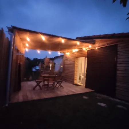Maisonnette Au Calme Avec Jardin *